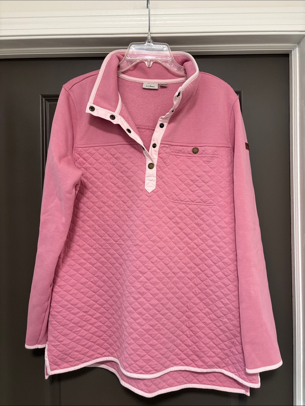 L.L. Bean pink quilted pull over sweatshirt XL